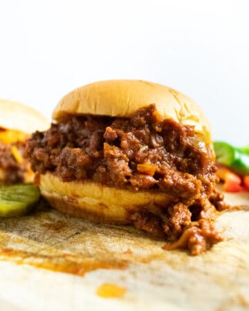photo of a beef sandwich