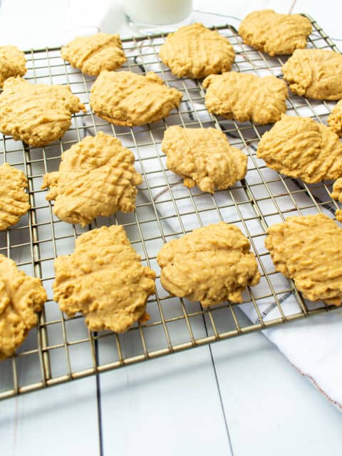 peanut butter cookies on a wire rack